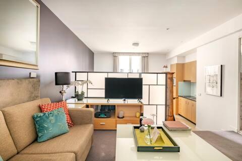 Roma Studio Apartment In Collins Street Melbourne Ngoại thất bức ảnh